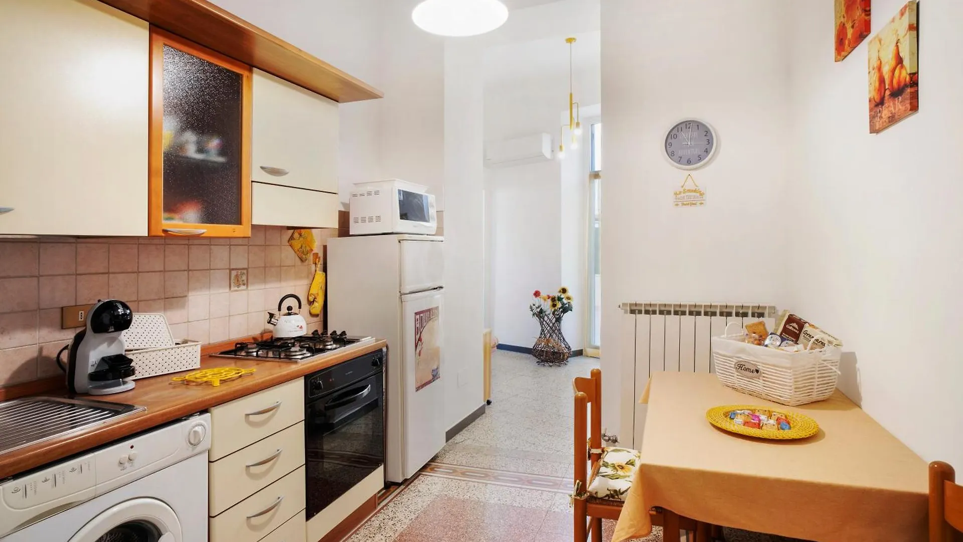 Casa Vacanza Teresita 300Mt Mare Imperia Apartment