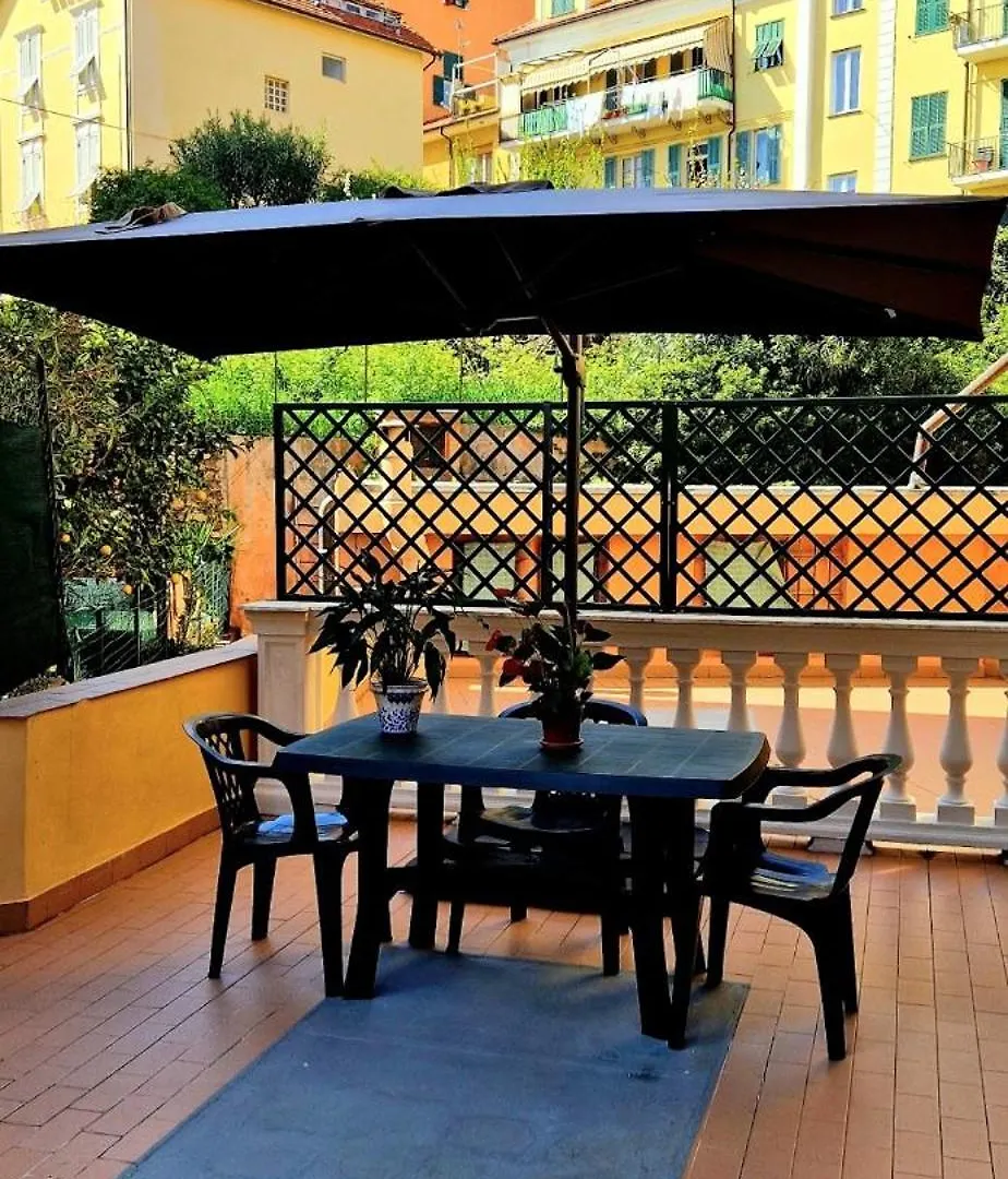 Apartment Casa Vacanza Teresita 300Mt Mare Imperia